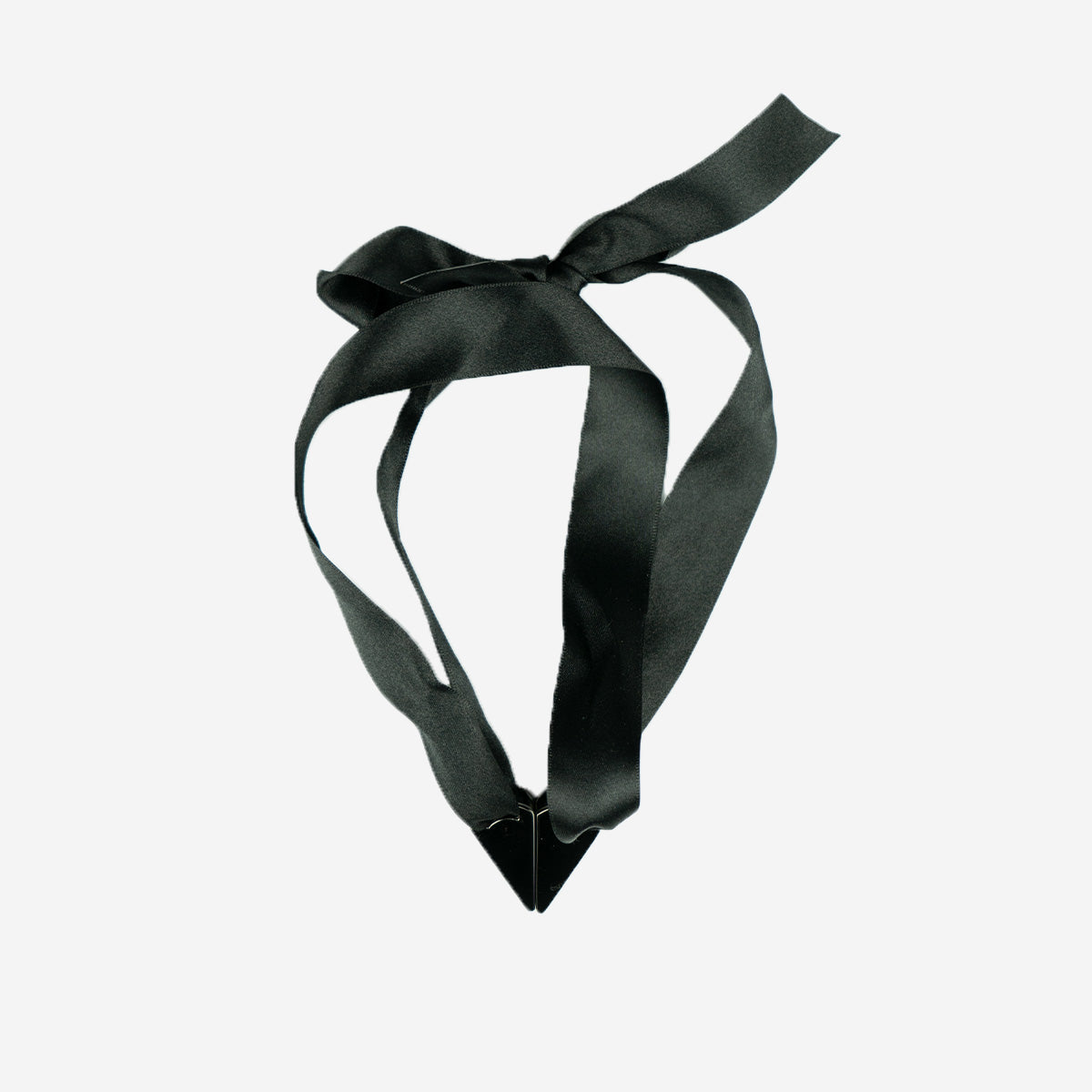 VERSI HEART NECKLACE - BLACK