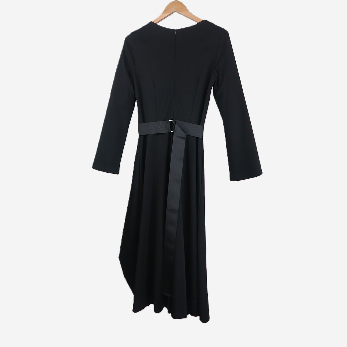 DRESS WITH D TRIM RING