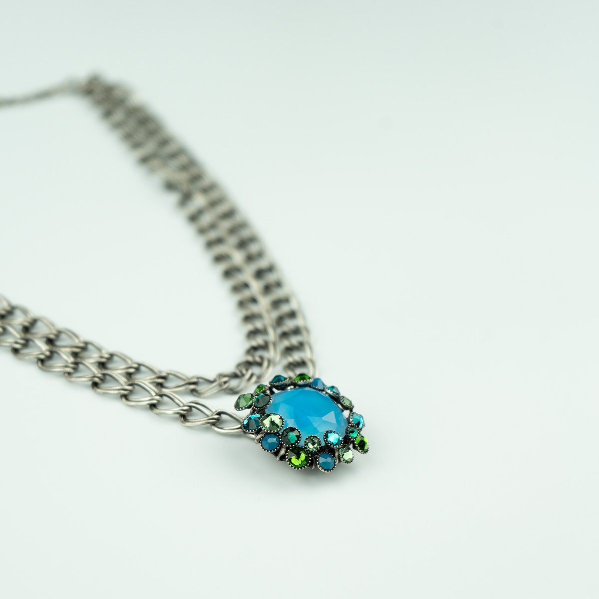 HAWAIAN BLUE CHOKER/NECKLACE