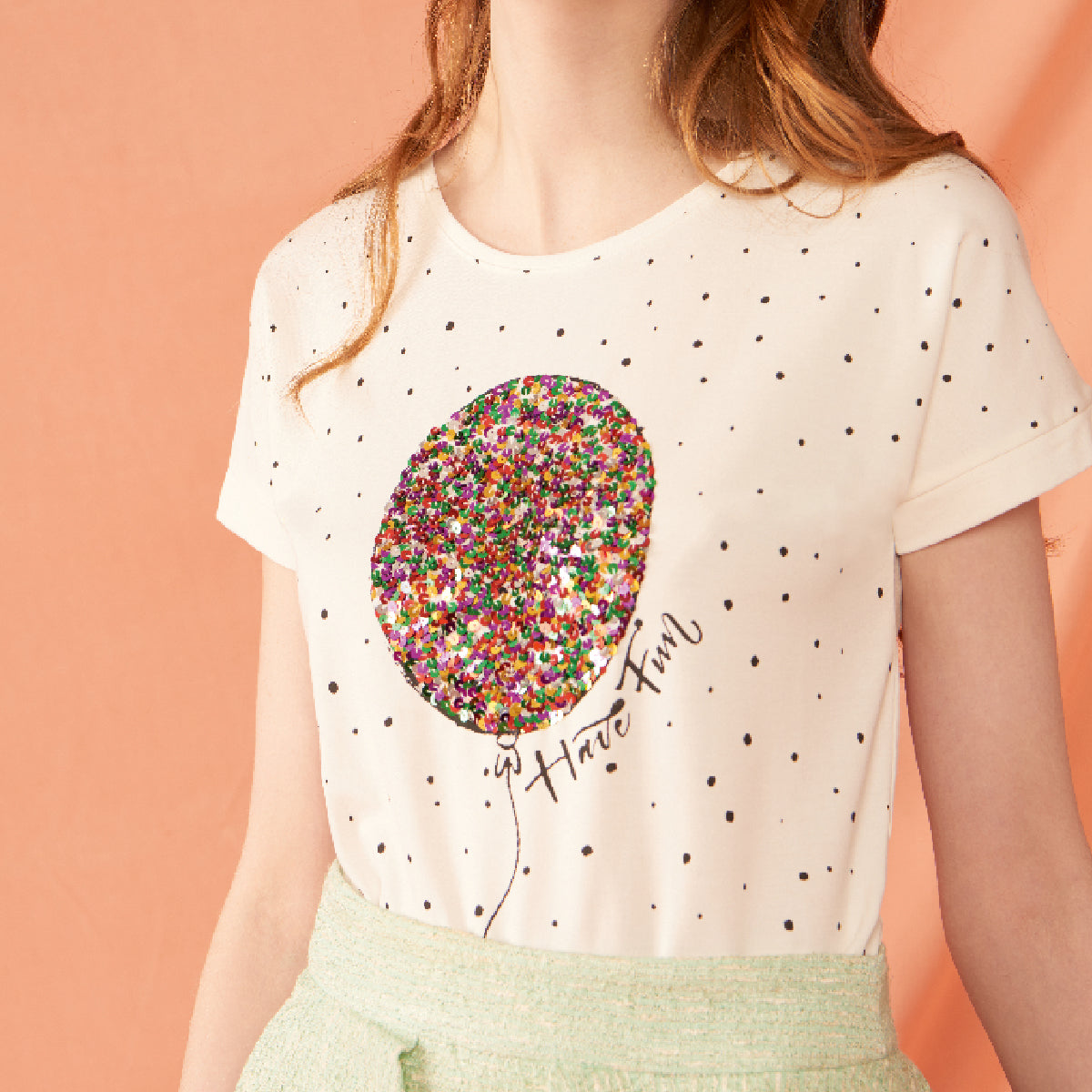 SHORT SLEEVED TOP EMBELLISHED BALLOON