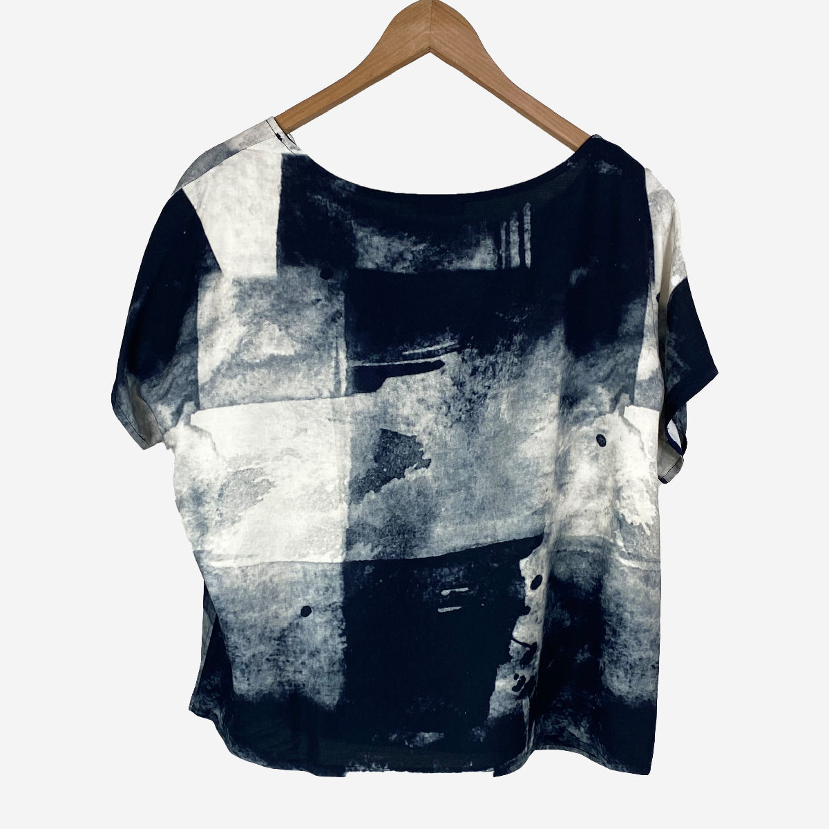 GRAPHIC PRINT LINEN MIX TOP