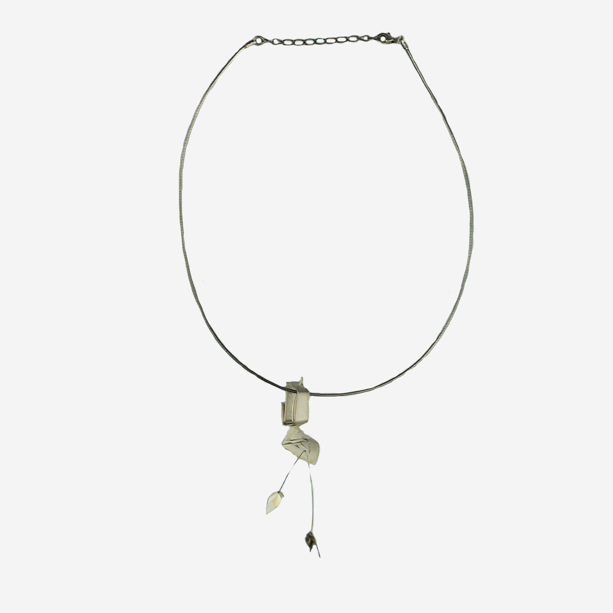FALLING LEAVES CHOKER