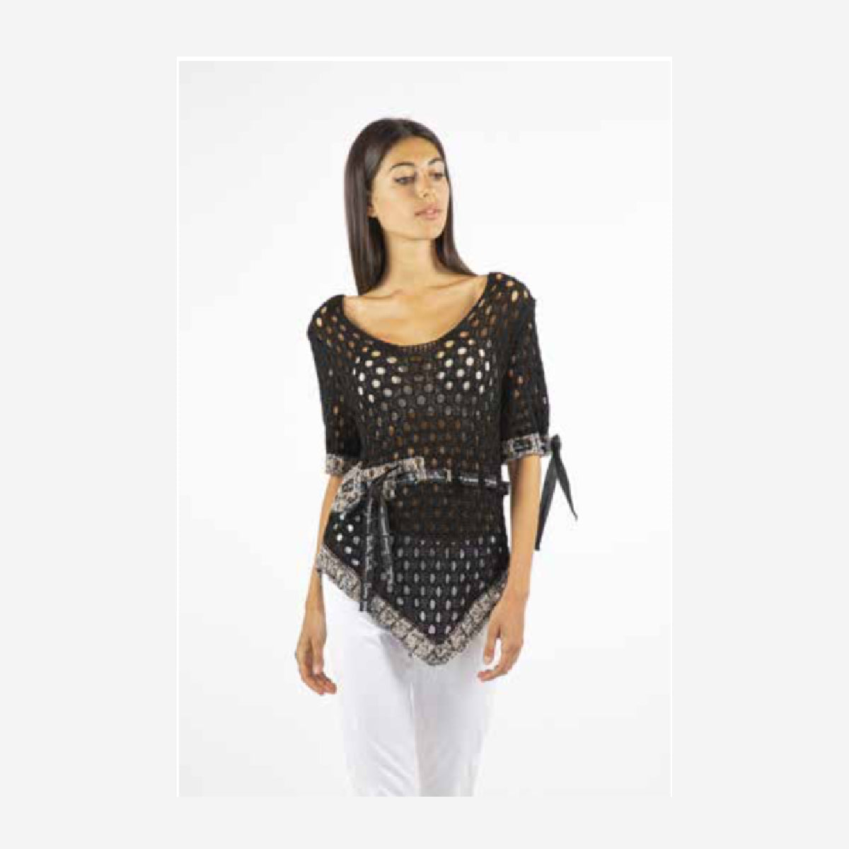 BLACK SHORT SLEEVE KNIT