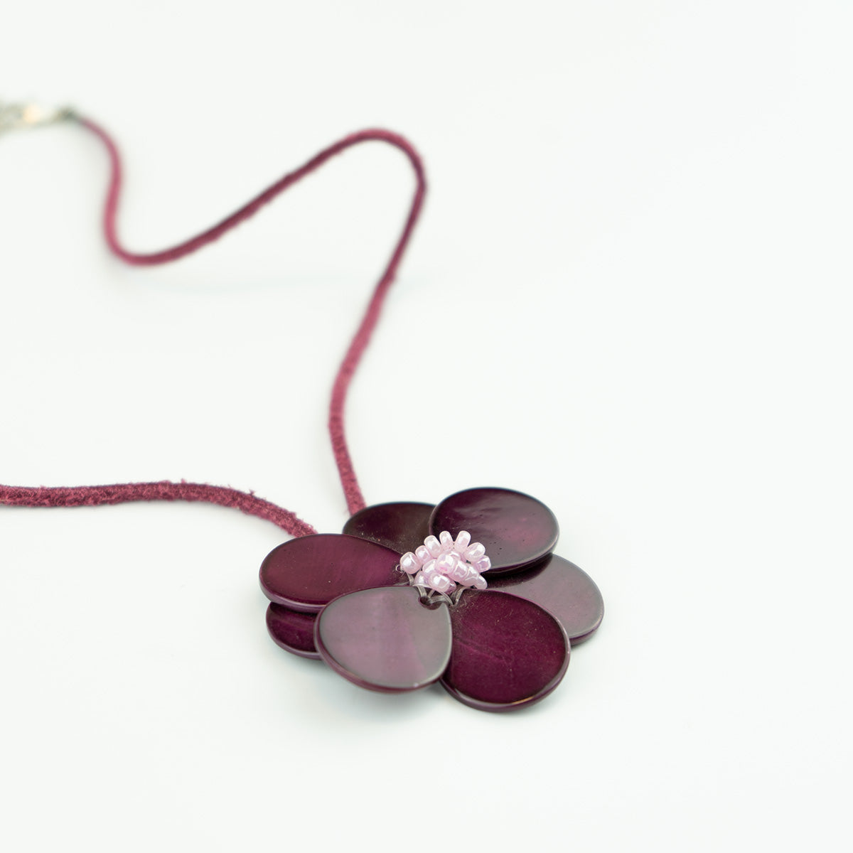 PLUM PEONY NECKLACE