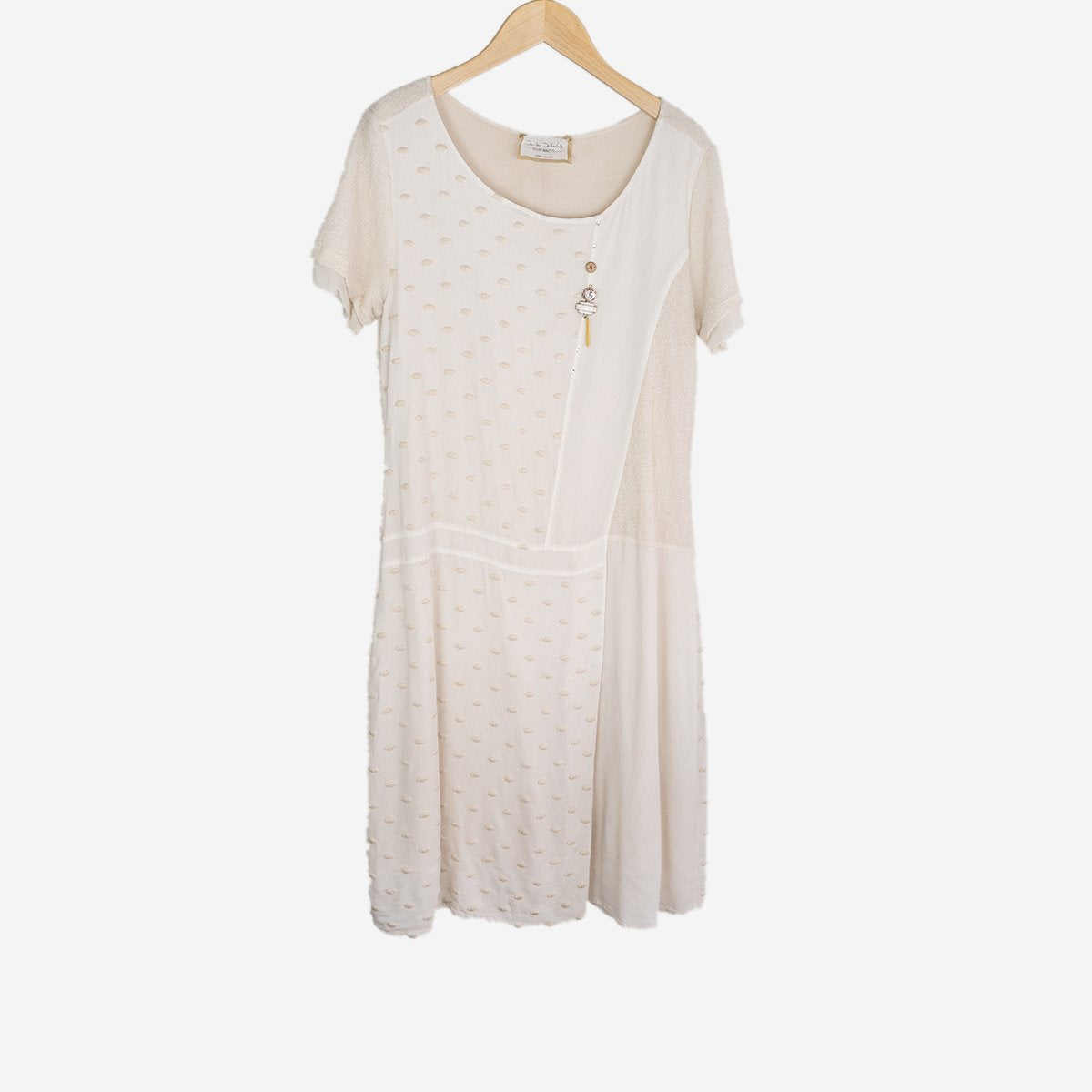 SHORT SLEEVED CREAM DRESS