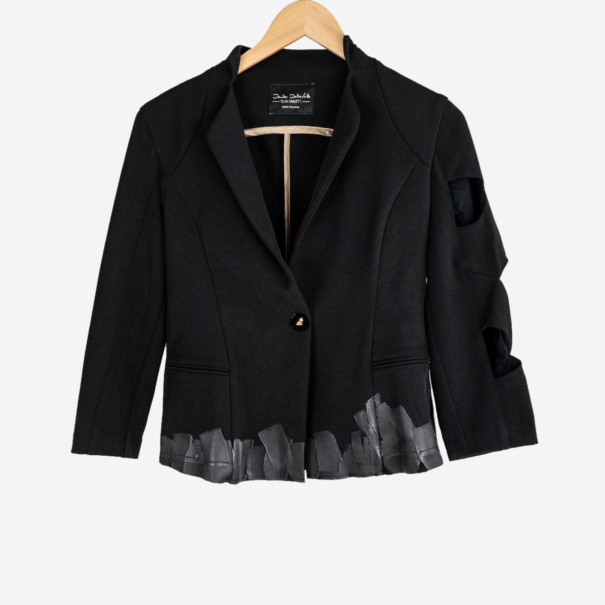 SLEEVE DETAIL JACKET