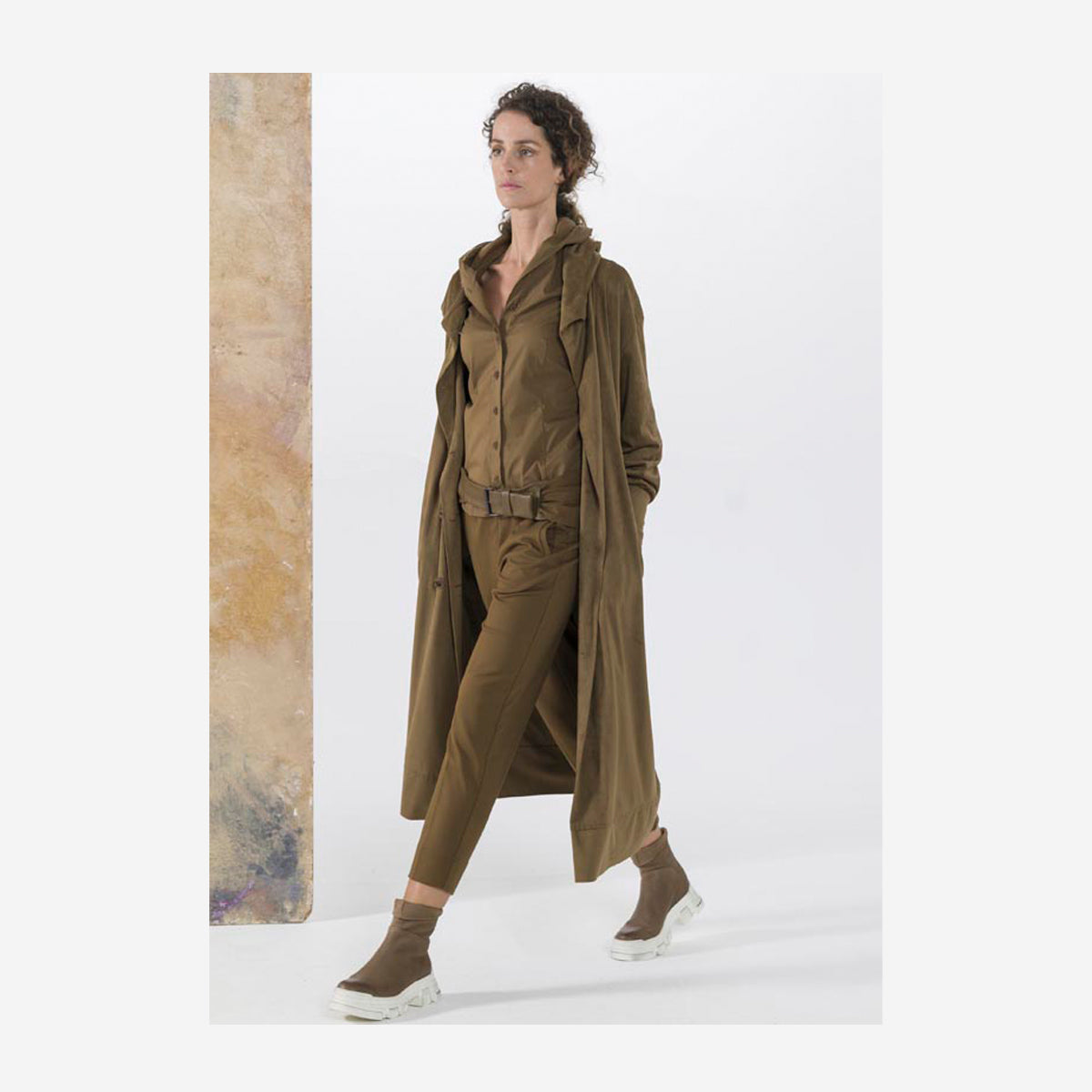 STRETCHY  HIGH WAISTED TROUSERS