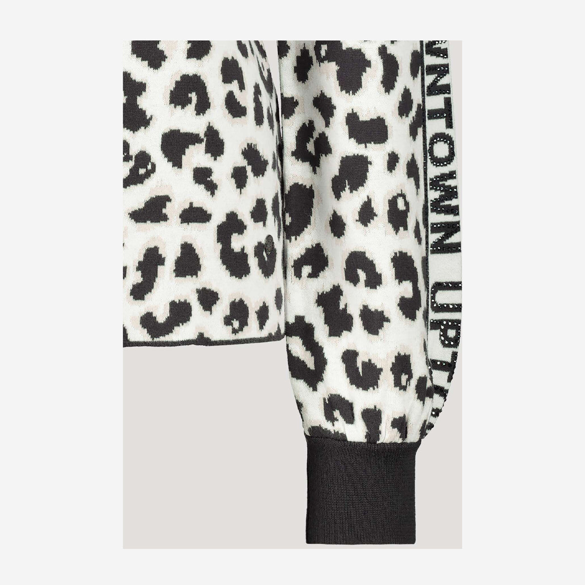 JACQUARD SWEATER IN LEOPARD DESIGN