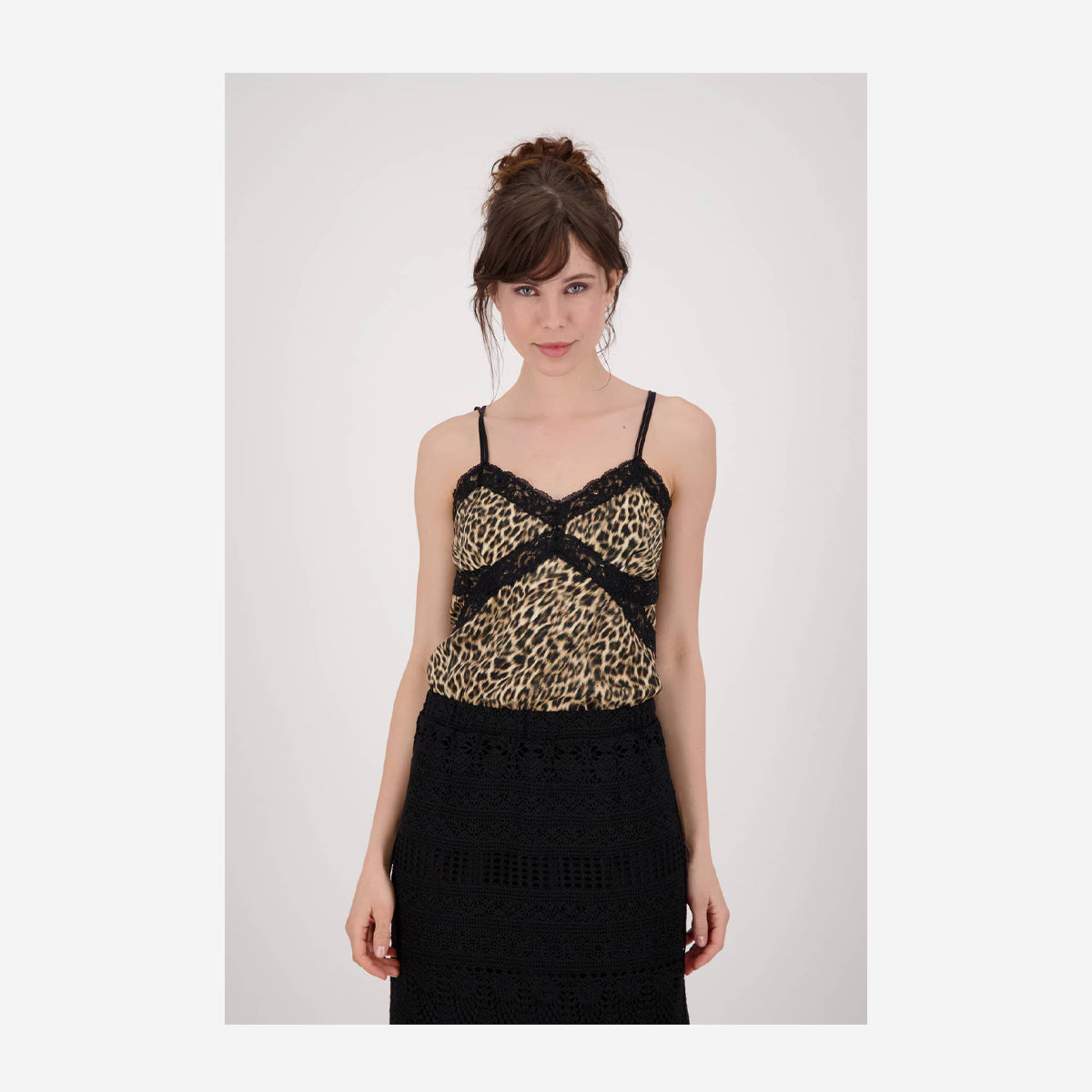 TOP IN LEOPARD DESIGN WITH LACE