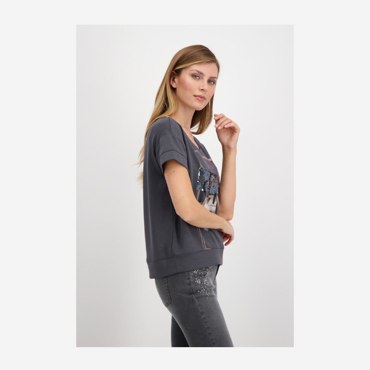 HALF SLEEVE JERSEY SHIRT WITH SEQUINS AND PRINT