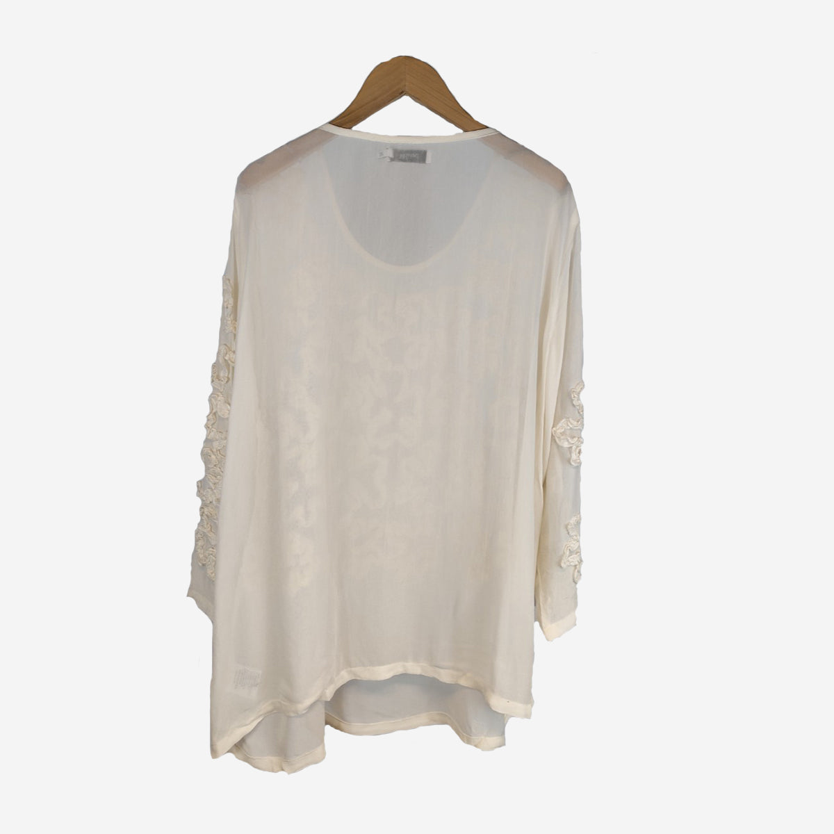 WHITE FLOWER BLOUSE