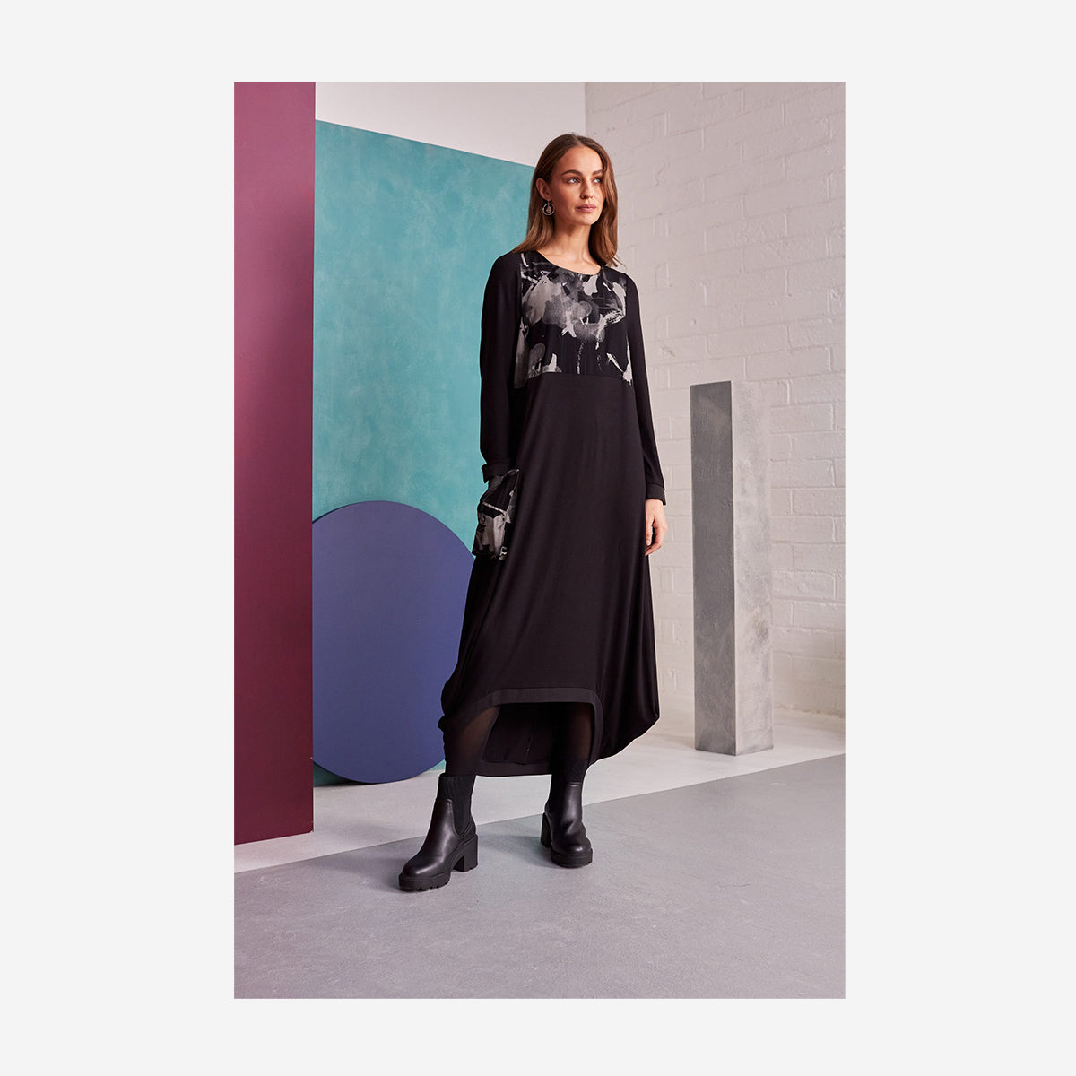DRESS WITH PRINT TOP PANEL AND POCKETS