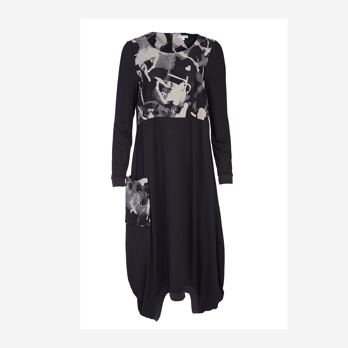 DRESS WITH PRINT TOP PANEL AND POCKETS