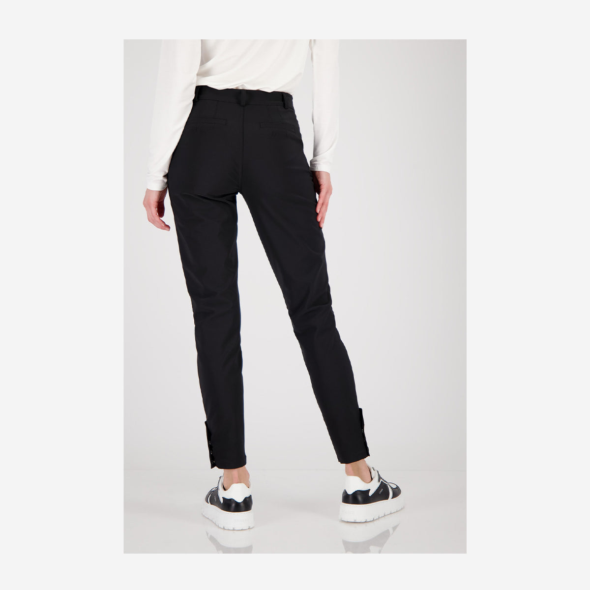 ELONGATED TECHNO PANTS WITH BUTTONS