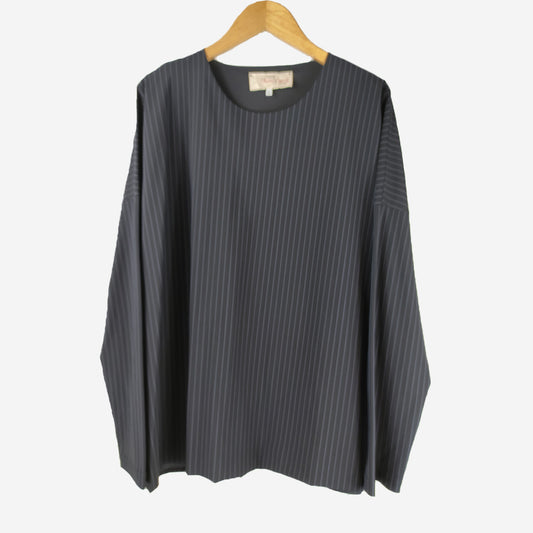 PINSTRIPE TOP