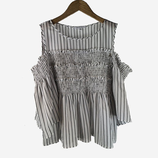 WHITE/BLACK BLOUSE