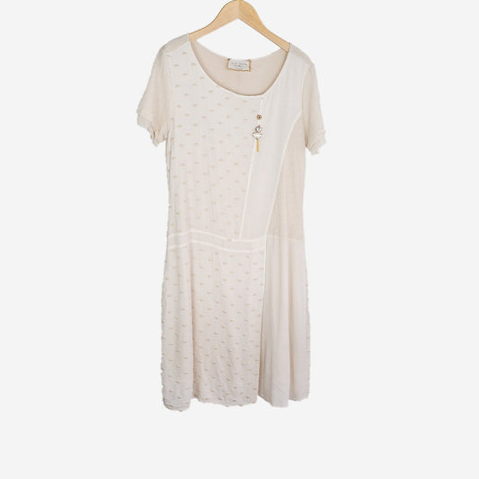 SHORT SLEEVED CREAM DRESS